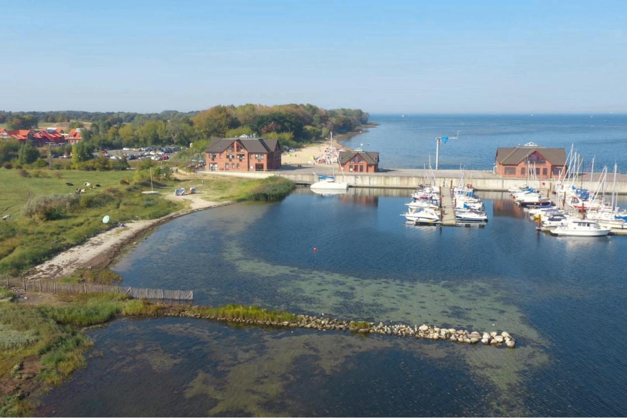 Bades Huk Marina Hotel Hohen Wieschendorf Exteriér fotografie