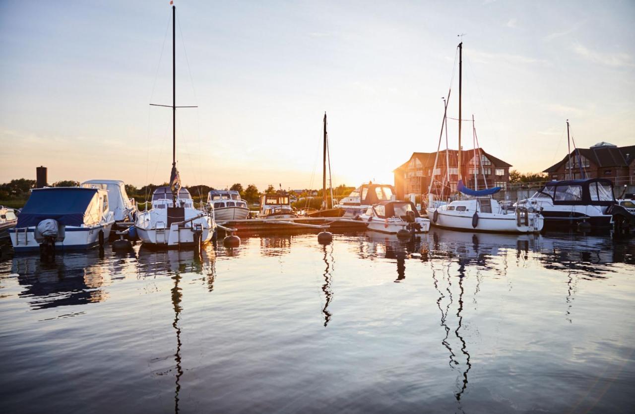 Bades Huk Marina Hotel Hohen Wieschendorf Exteriér fotografie
