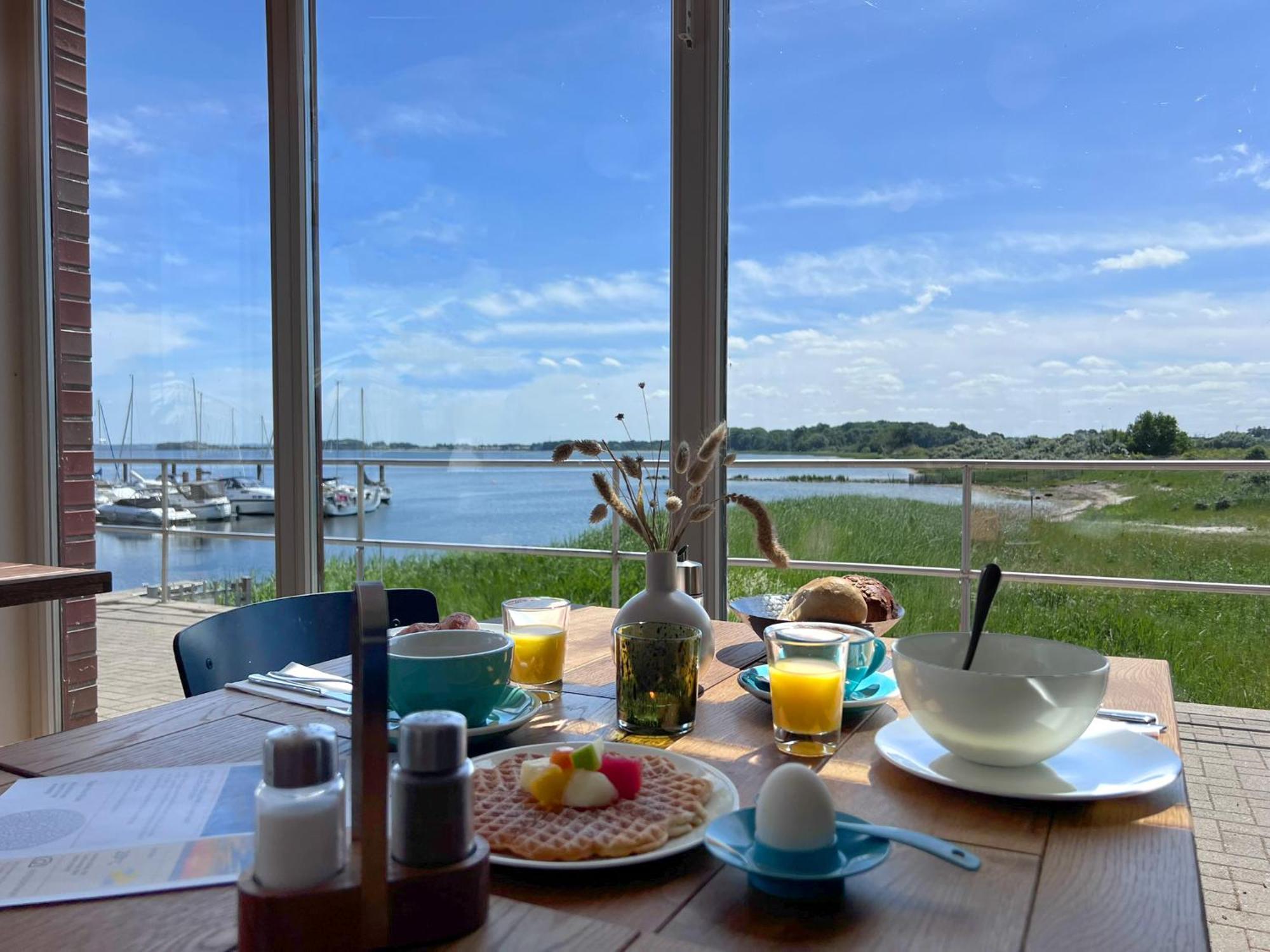 Bades Huk Marina Hotel Hohen Wieschendorf Exteriér fotografie